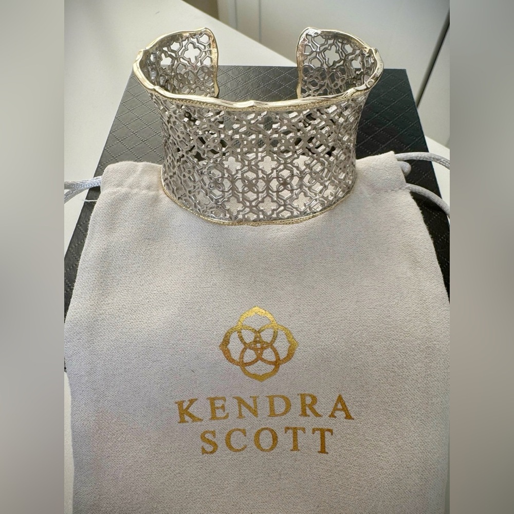 Kendra Scott Candice Gold Cuff Bracelet in Silver
Filigree
